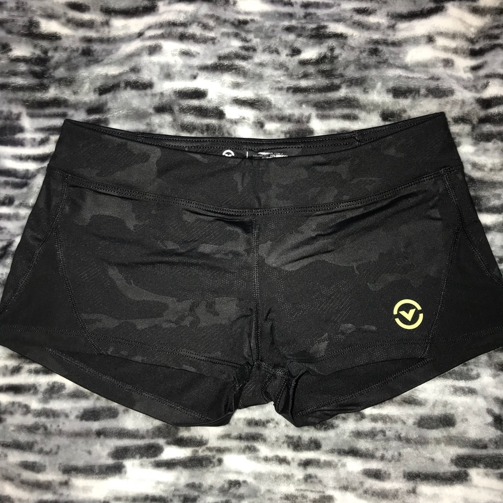 VIRUS SHORTS ✨
